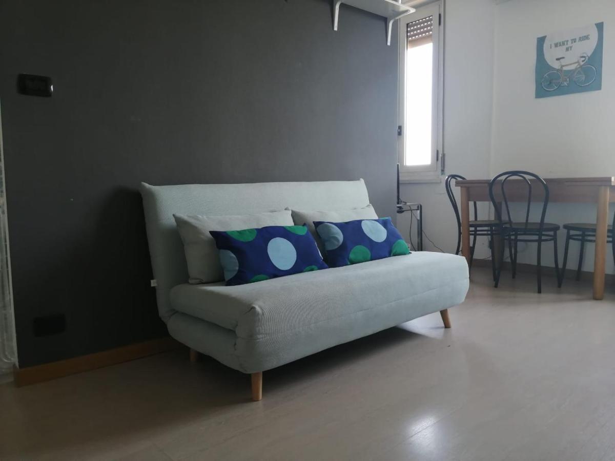 Apartment - Sacchini 16 Милано Екстериор снимка