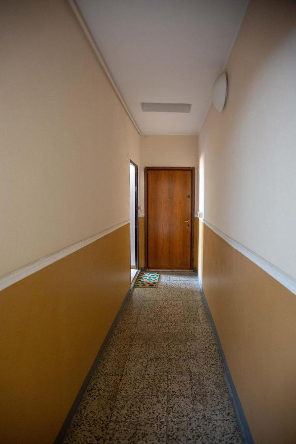 Apartment - Sacchini 16 Милано Екстериор снимка