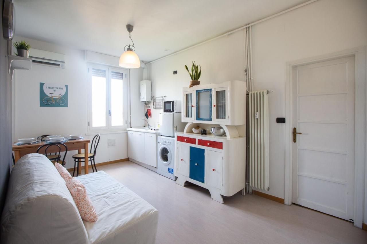 Apartment - Sacchini 16 Милано Екстериор снимка
